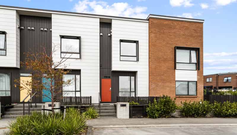 9 David Carnegie Road, Hobsonville