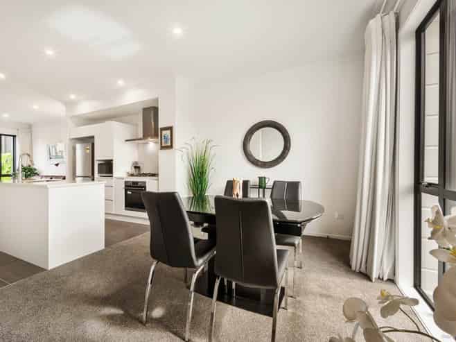 9 David Carnegie Road, Hobsonville