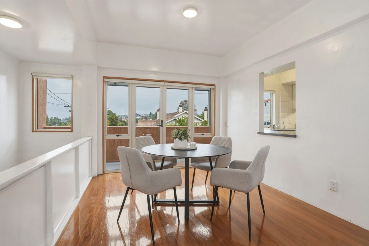 Apartment in Dunedin, Woodhaugh, Maori Hill - More