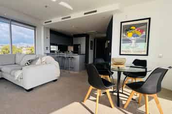 606/86 The Strand, Parnell