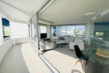 606/86 The Strand, Parnell