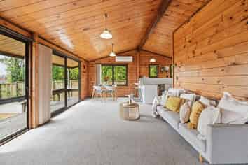 52 Devon Street, Glenholme