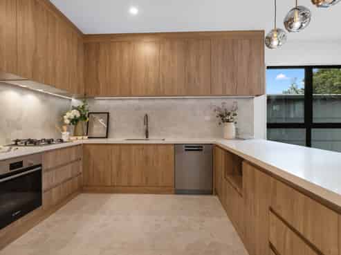 10 Pumau Place, Flat Bush