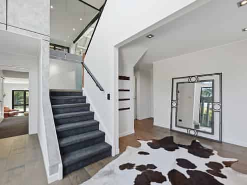 14 Taharepa Road, Hilltop