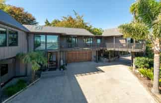 14 Taharepa Road, Hilltop