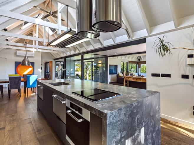 14 Taharepa Road, Hilltop