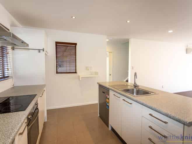 2/65 Brockworth Place, Riccarton