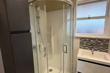 2/18A Foch Avenue, Mount Roskill