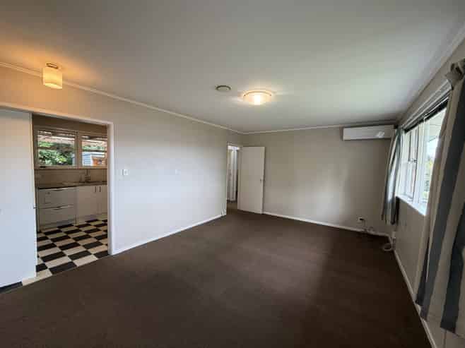 2/18A Foch Avenue, Mount Roskill