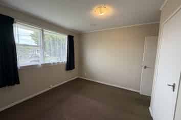 2/18A Foch Avenue, Mount Roskill