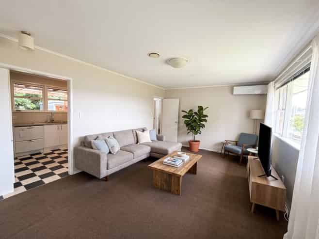 2/18A Foch Avenue, Mount Roskill
