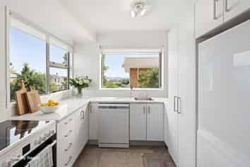 36B Upland Street, Brookfield