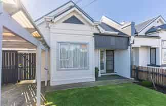 37 Prince Albert Road, Saint Kilda