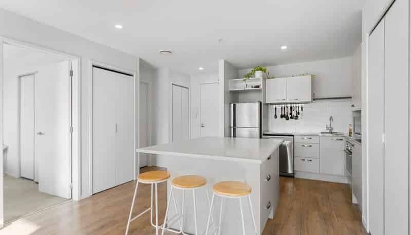 206/19 Bute Road, Browns Bay