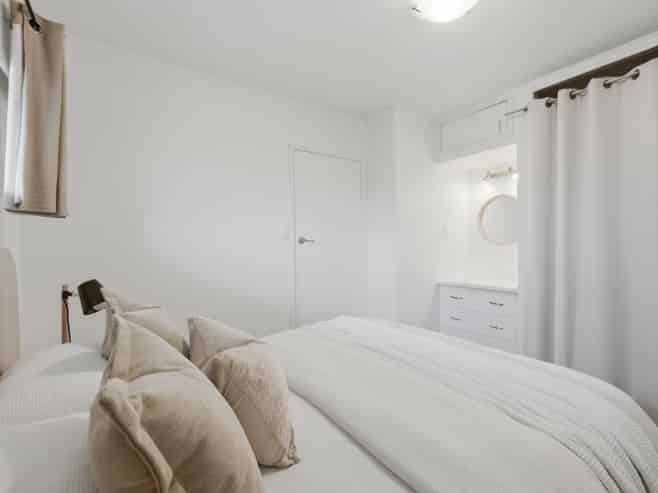 15/83 Lake Road, Belmont