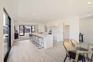 31 River Stone Drive, Halswell