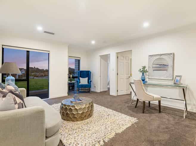 43 Davey Crescent, Millwater