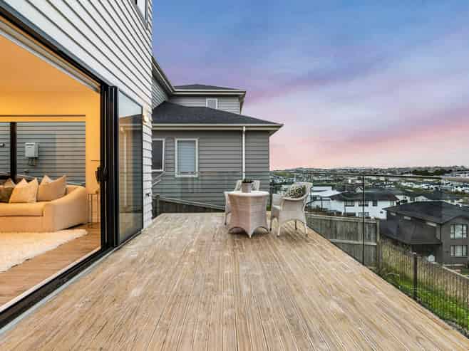 43 Davey Crescent, Millwater