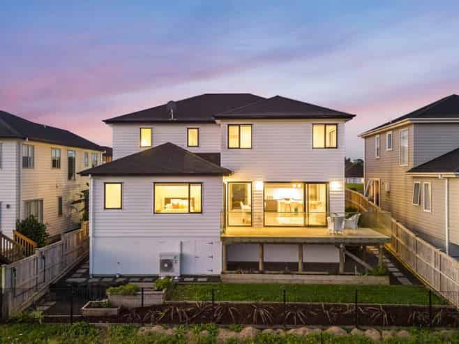 43 Davey Crescent, Millwater