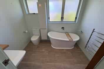 68 Gurney Road, Kelson