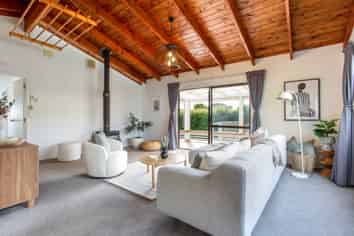 83 Rautawhiri Road, Helensville