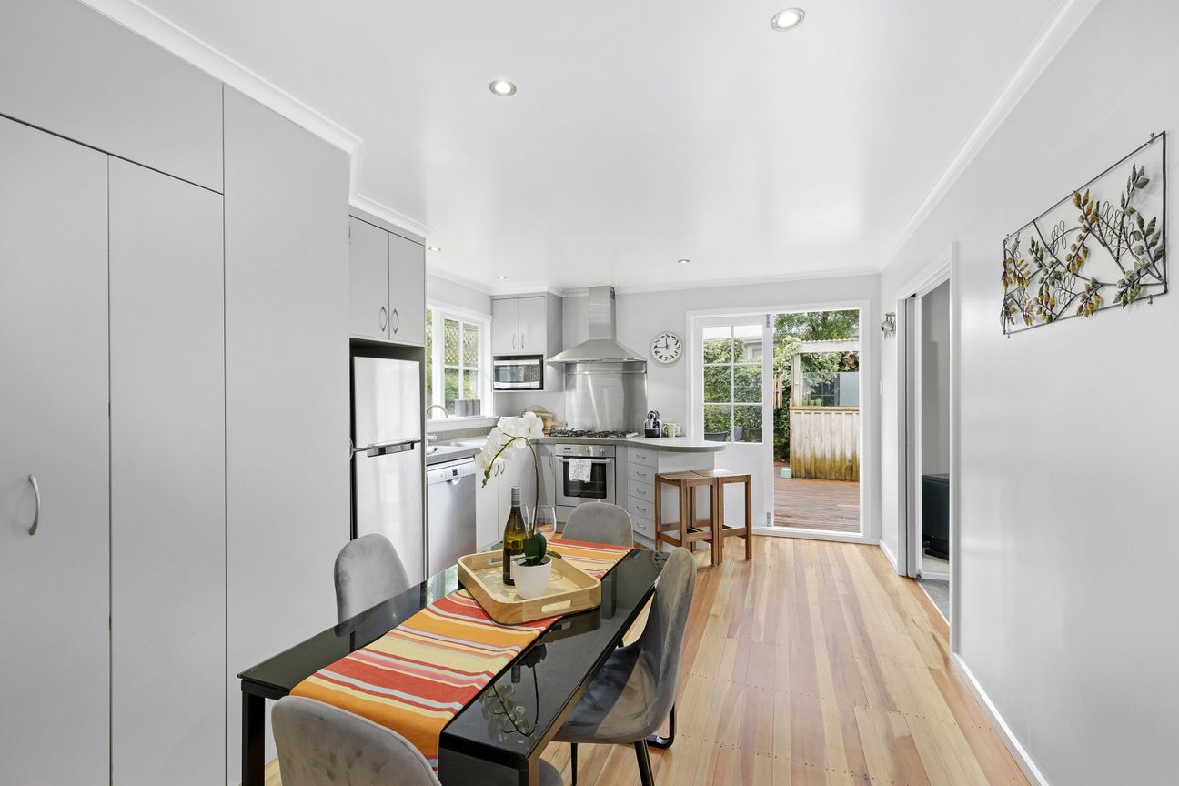 Private sanctuary living – views and community - Vista 6