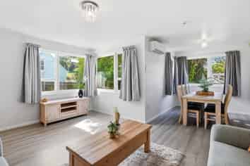 278 Sunset Road, Sunnybrook