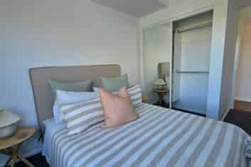 102/2b Oakley Avenue, Waterview