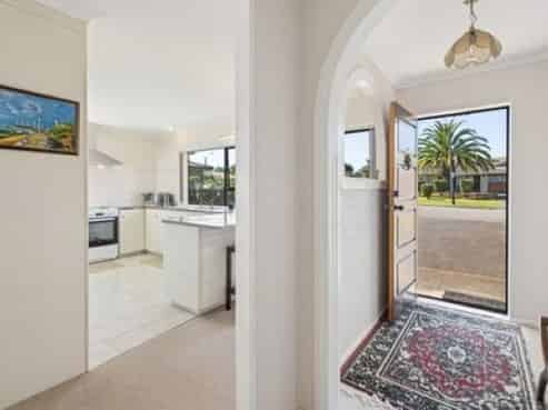 4 Orchard Place , Lynmore