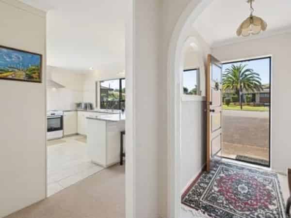 4 Orchard Place , Lynmore