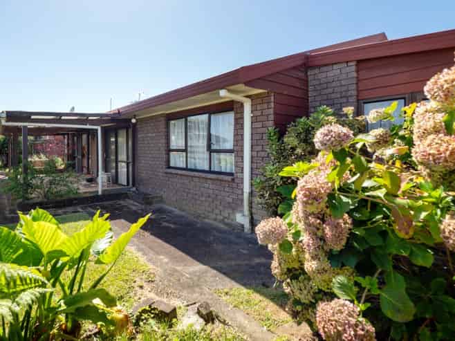 4 Orchard Place , Lynmore