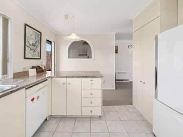 4 Orchard Place , Lynmore