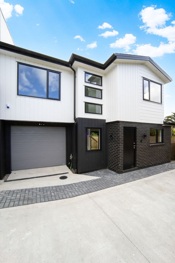 Brand-New Designer Homes in Top School Zones - Visning 2