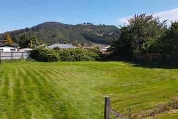 8C Kouma Place, Fairy Springs