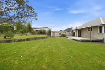 2 Puriri Crescent, Hillcrest