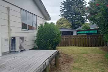 2/5 Cambridge Road, Manurewa