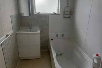 2/5 Cambridge Road, Manurewa