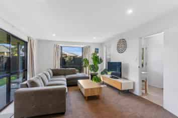 2/119 Withells Road, Avonhead