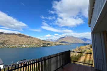 72 Middleton Road, Queenstown Hill