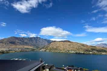 72 Middleton Road, Queenstown Hill