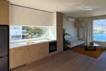 72 Middleton Road, Queenstown Hill