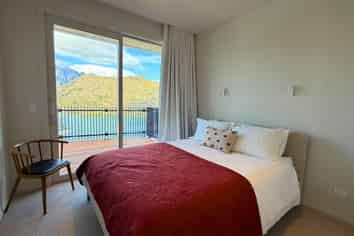 72 Middleton Road, Queenstown Hill