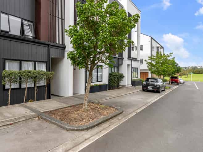 60 Rangihina Road, Hobsonville