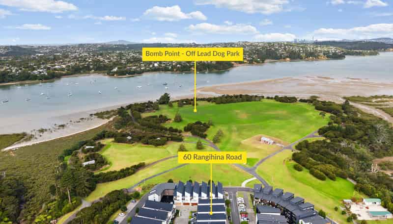 60 Rangihina Road, Hobsonville