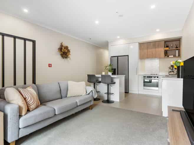 60 Rangihina Road, Hobsonville