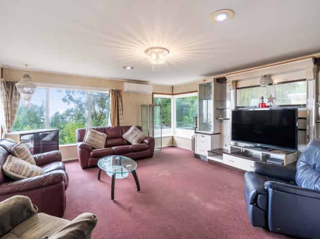 19A Russell Crescent, Western Heights