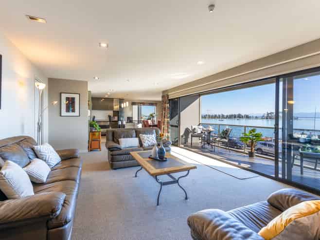 14/309 Wakefield Quay, Stepneyville