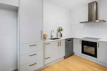 13 Wakaturia Way, Glenfield