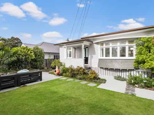 71 Martin Avenue, Mount Albert