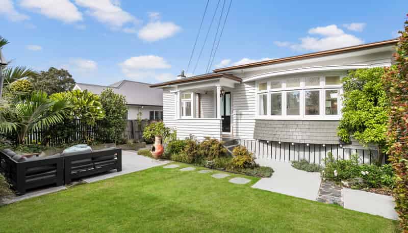 71 Martin Avenue, Mount Albert